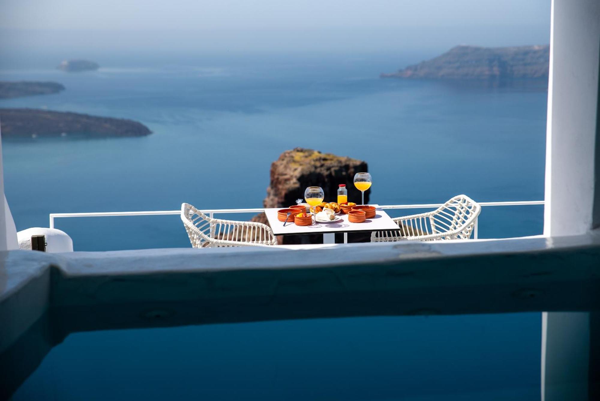 Heavens Edge Hotel Imerovígli Kültér fotó