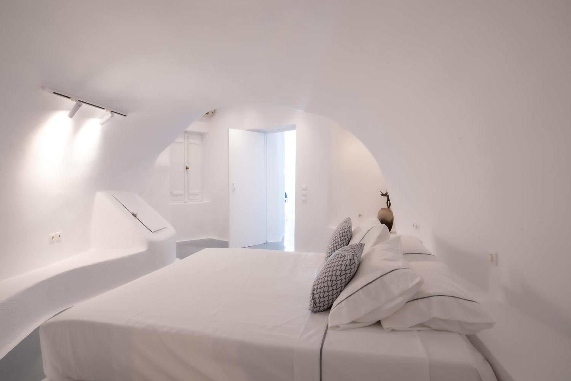 Heavens Edge Hotel Imerovígli Kültér fotó